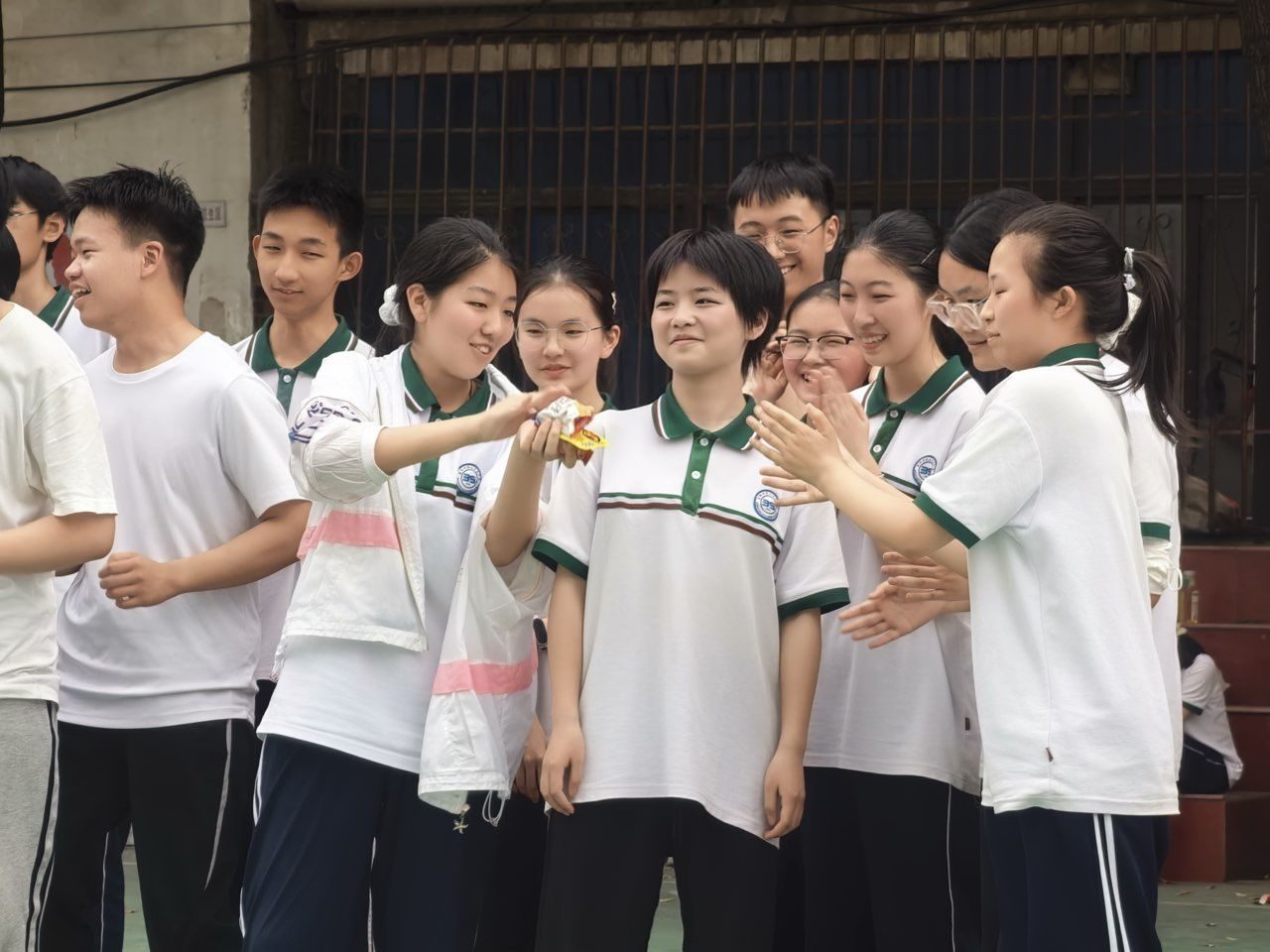 2026-06-05 中考解压活动